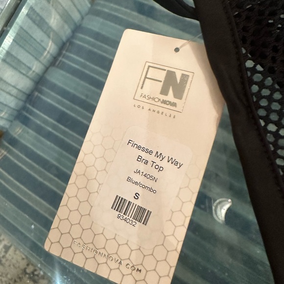 Fishnet Detail 2 Piece Workout Set, Sports Bra and Leggings- Nova Sports - Picture 10 of 10